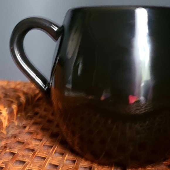 Avon Mug with special opening to insert Cookies into Mug. - Picture 5 of 10